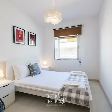 Checkincheckout - City Center